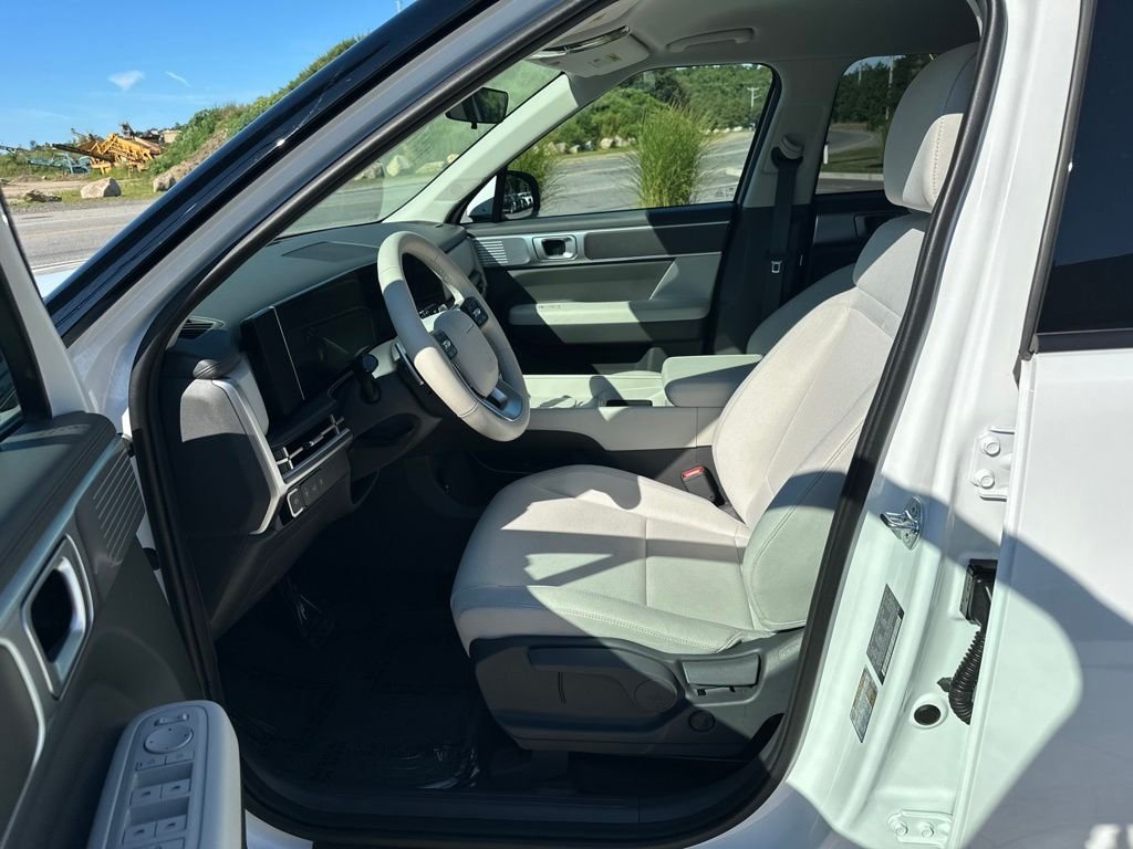 2026 Hyundai Santa Fe SE - Photo 12