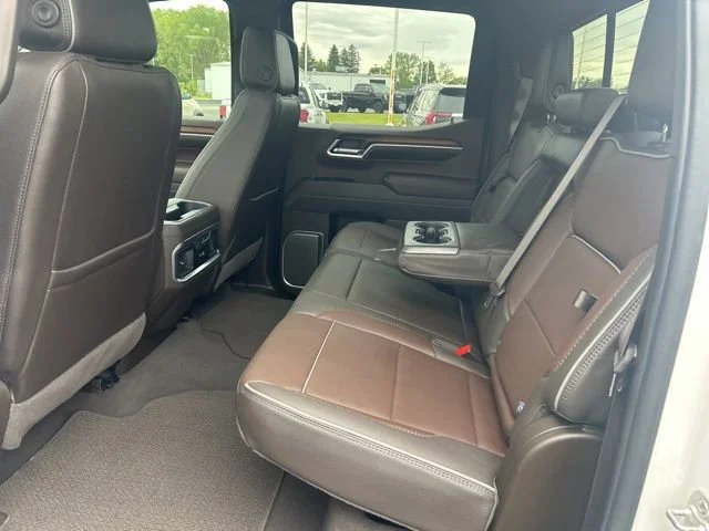 Used 2025 White Frost Tricoat GMC Denali image 38