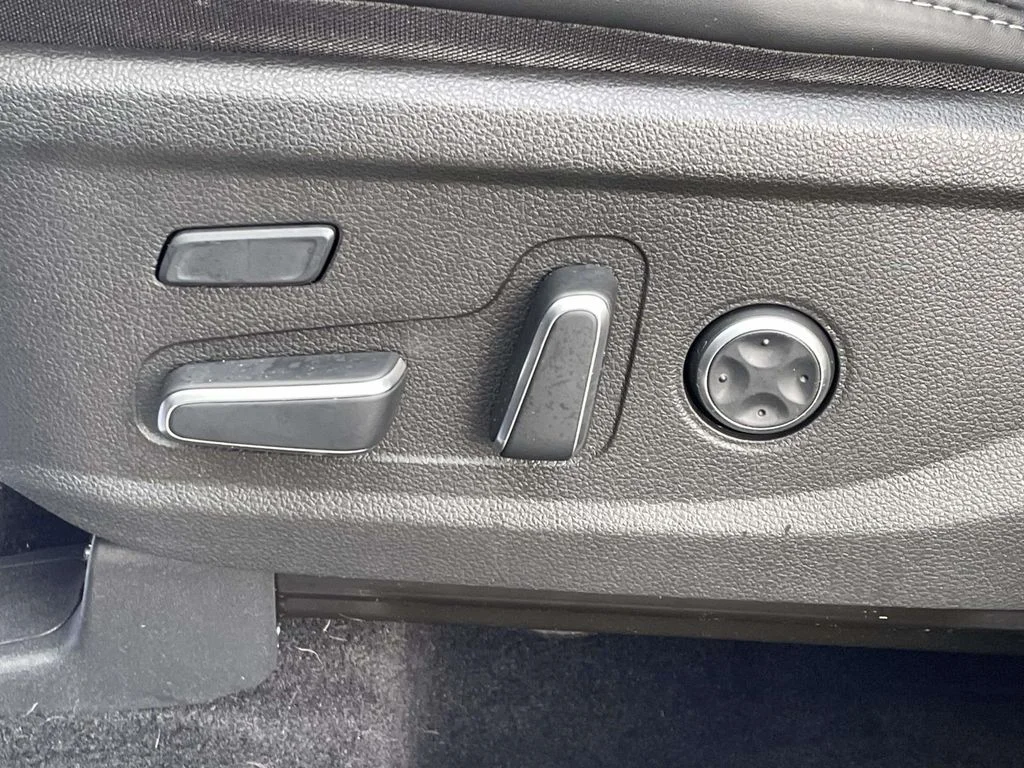 Used 2023 Black Hyundai Calligraphy image 19