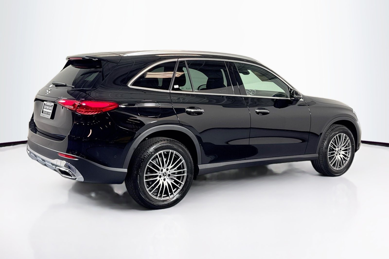 New 2026 Black Mercedes-Benz GLC 300 image 5
