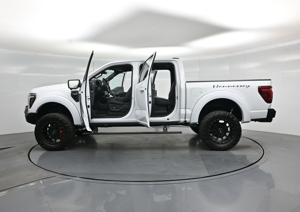 New 2025 Oxford White Ford Lariat image 37