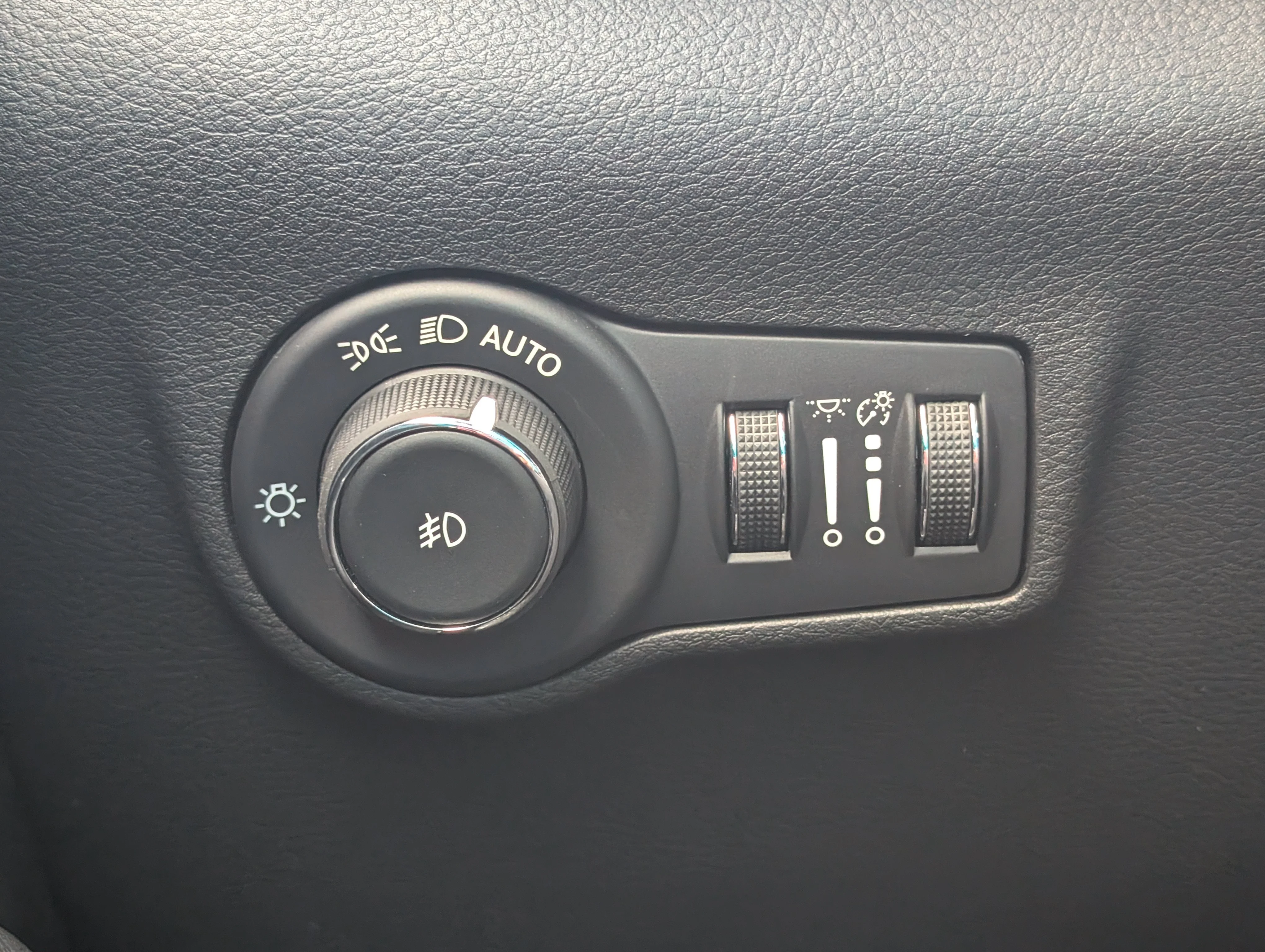 New 2026 Bright White Jeep North image 24