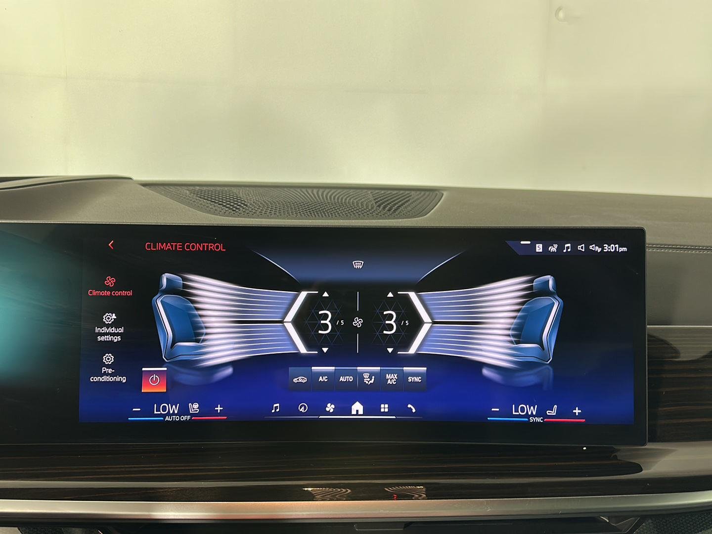 New 2026 Alpine White BMW xDrive50e image 16