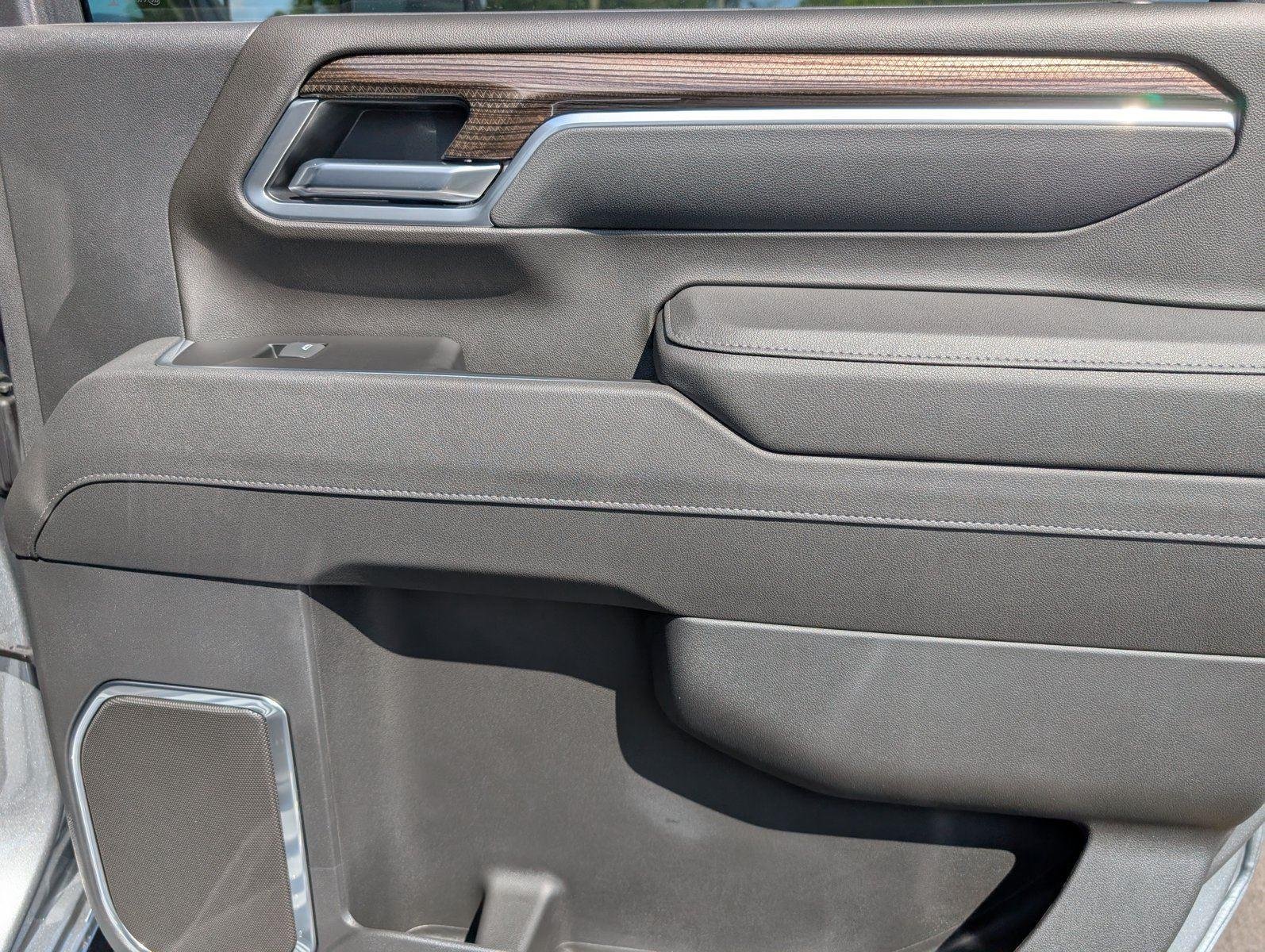 New 2026 Sterling Gray Metallic Chevrolet LT image 39