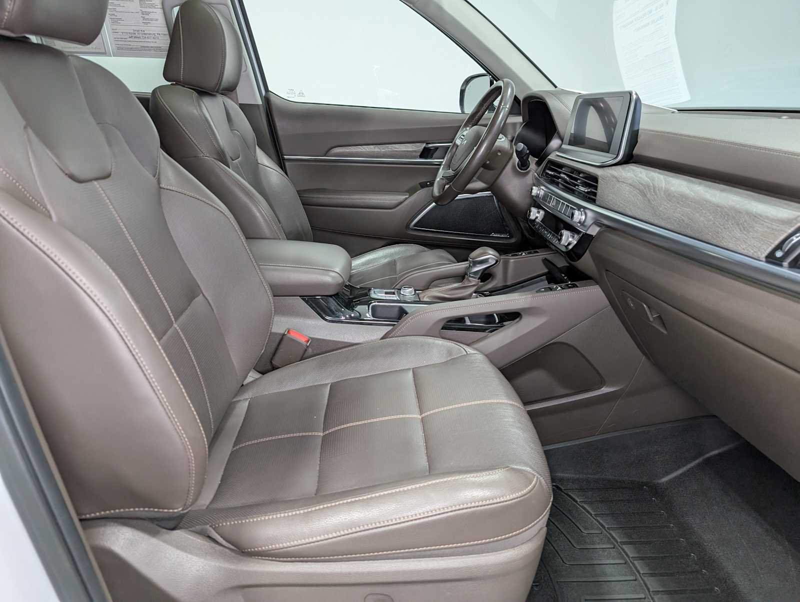 Used 2022 GLAC WHITE Kia SX image 45