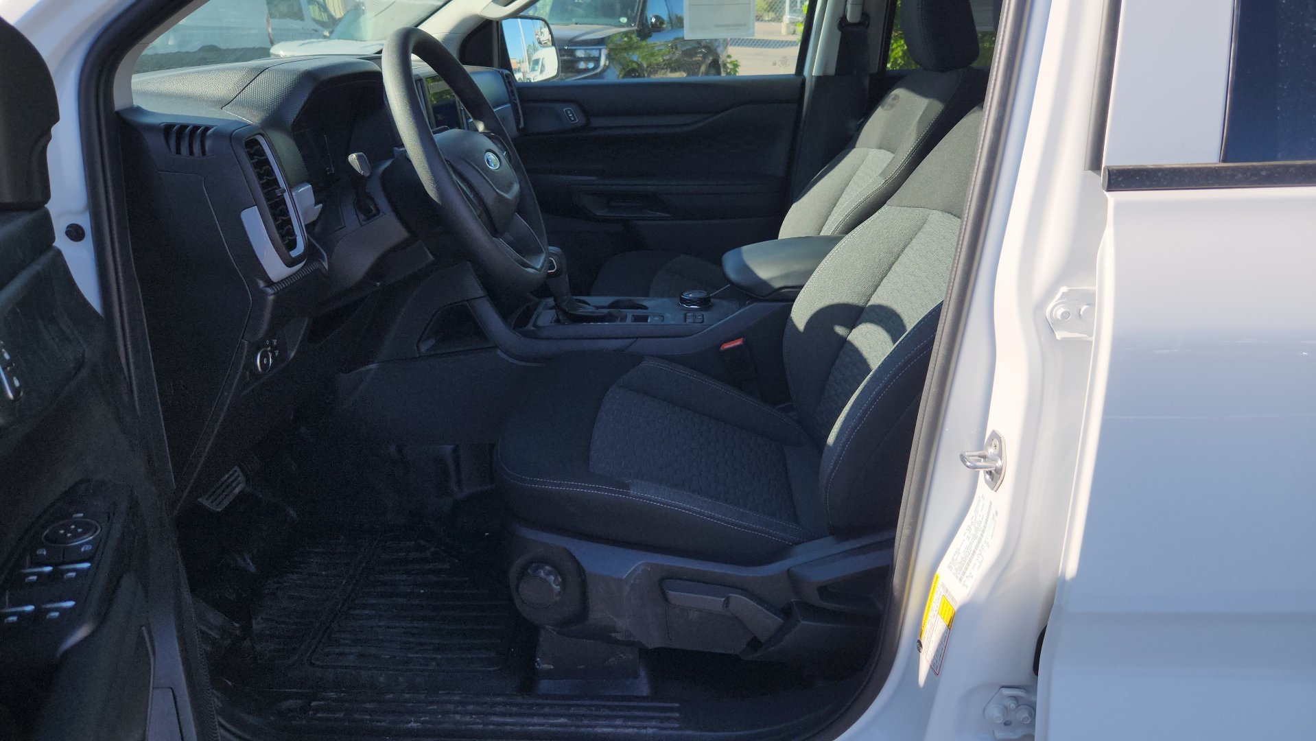 New 2026 Oxford White Ford XL image 11