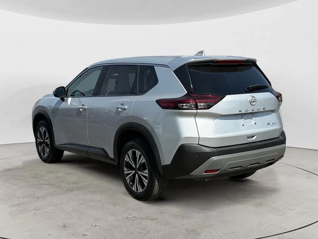 Used 2023 Brilliant Silver Metallic Nissan SV image 3