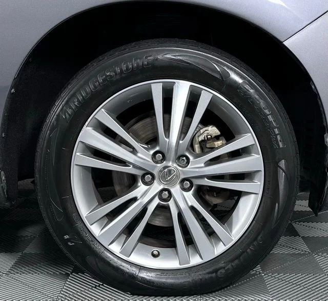 Used 2015 Gray Pearl Lexus 350 image 10