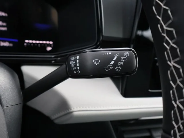 New 2026 Pyrite Silver Metallic Volkswagen 1.5T S image 36