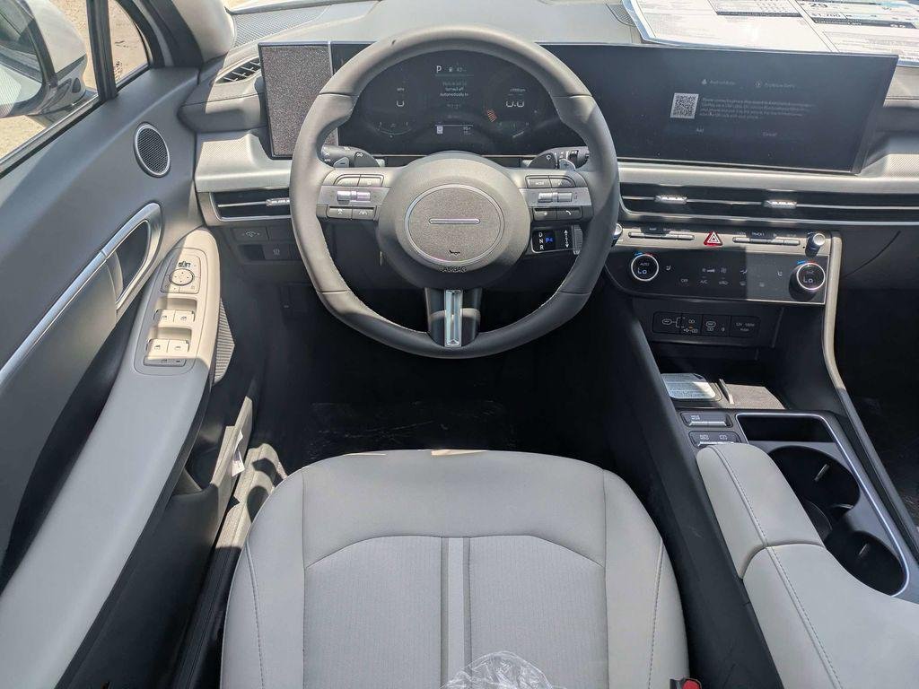New 2026 White Hyundai SEL Sport image 15