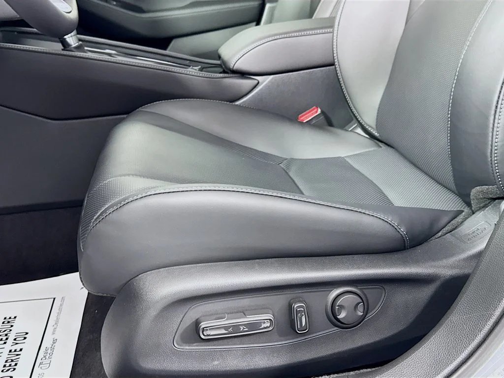 New 2026 Urban Gray Pearl Honda Touring image 28