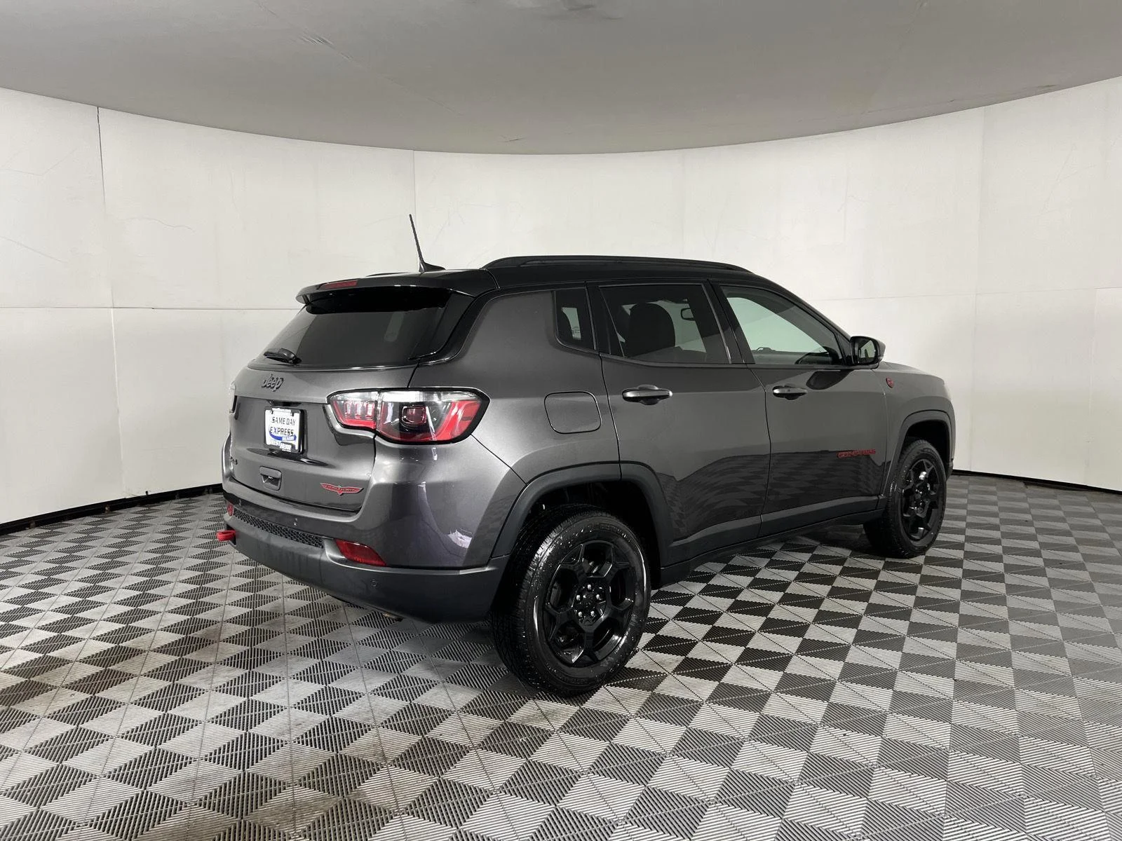 Used 2023 Gy Jeep Trailhawk image 23