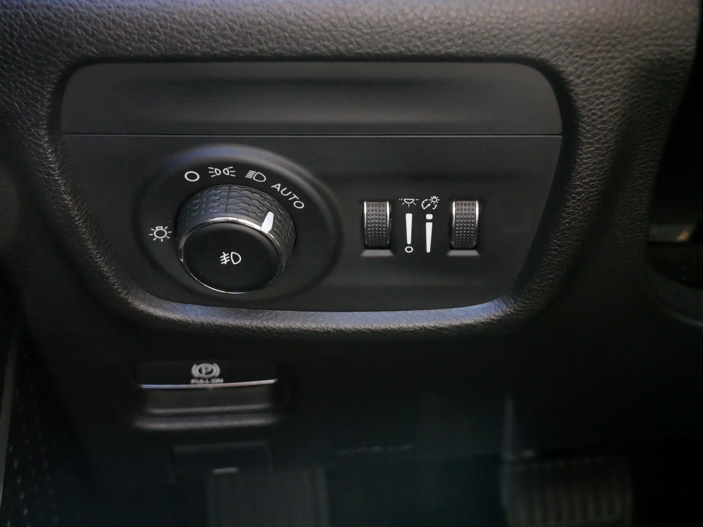 Used 2022 Baltic Gray Metallic Clearcoat Jeep Limited image 26