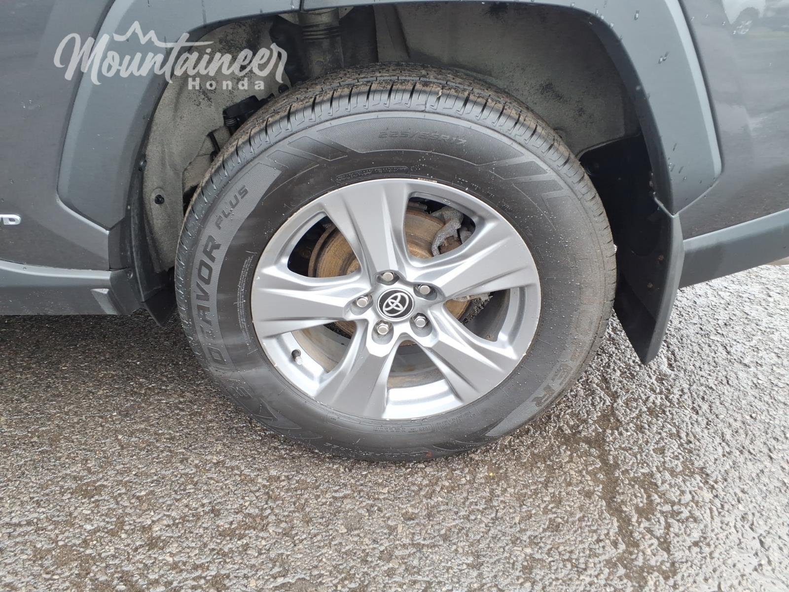 Used 2022 Magnetic Gray Metallic TOYOTA  image 18