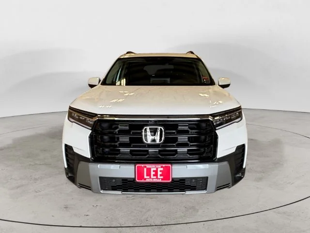 New 2026 White Honda Touring image 8