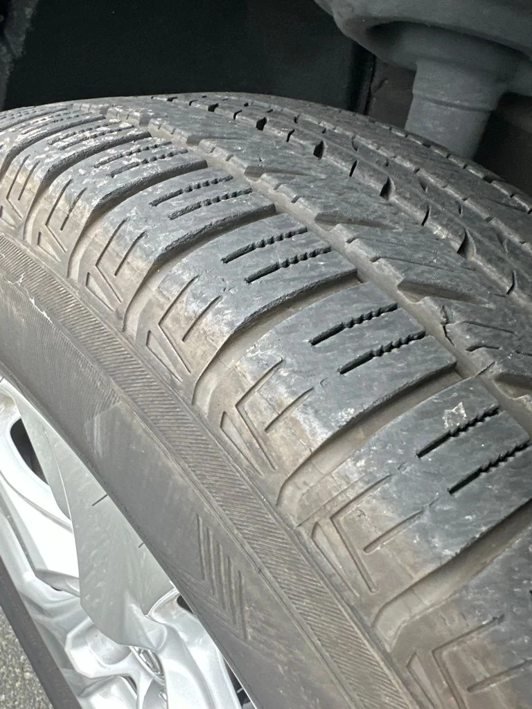 Used 2021 White Toyota XLE image 9