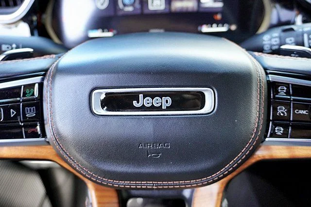 Certified Used 2024 White Jeep Summit image 33