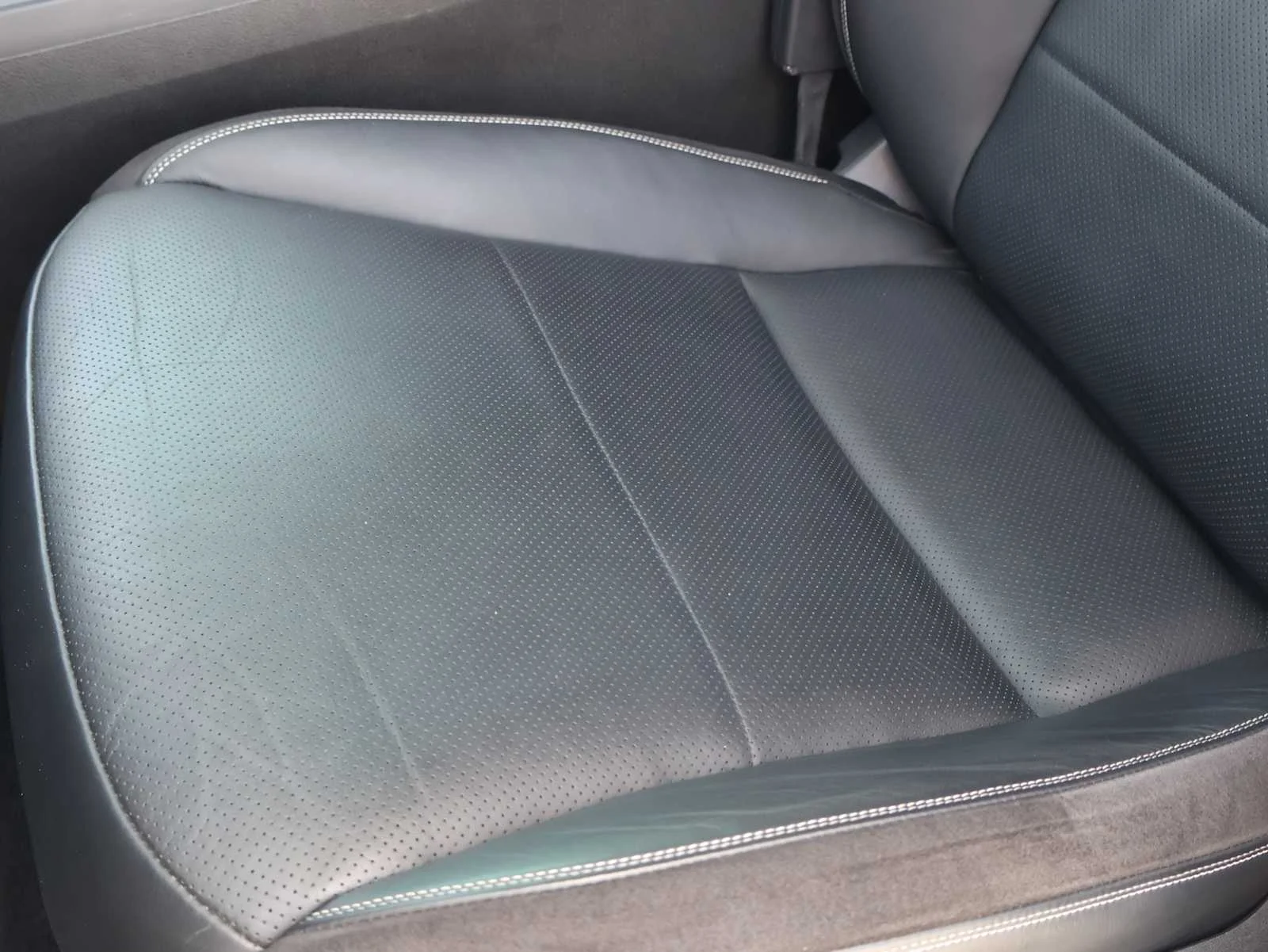 Certified Used 2023 Graphite Shadow INFINITI SPORT image 22
