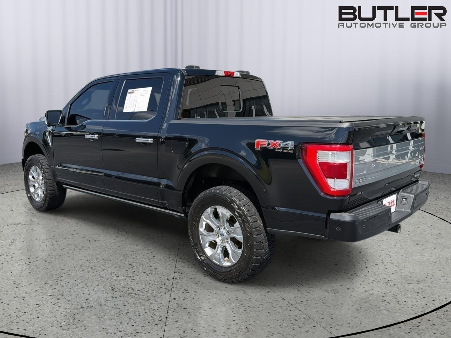 Used 2023 Agate Black Ford Platinum image 4