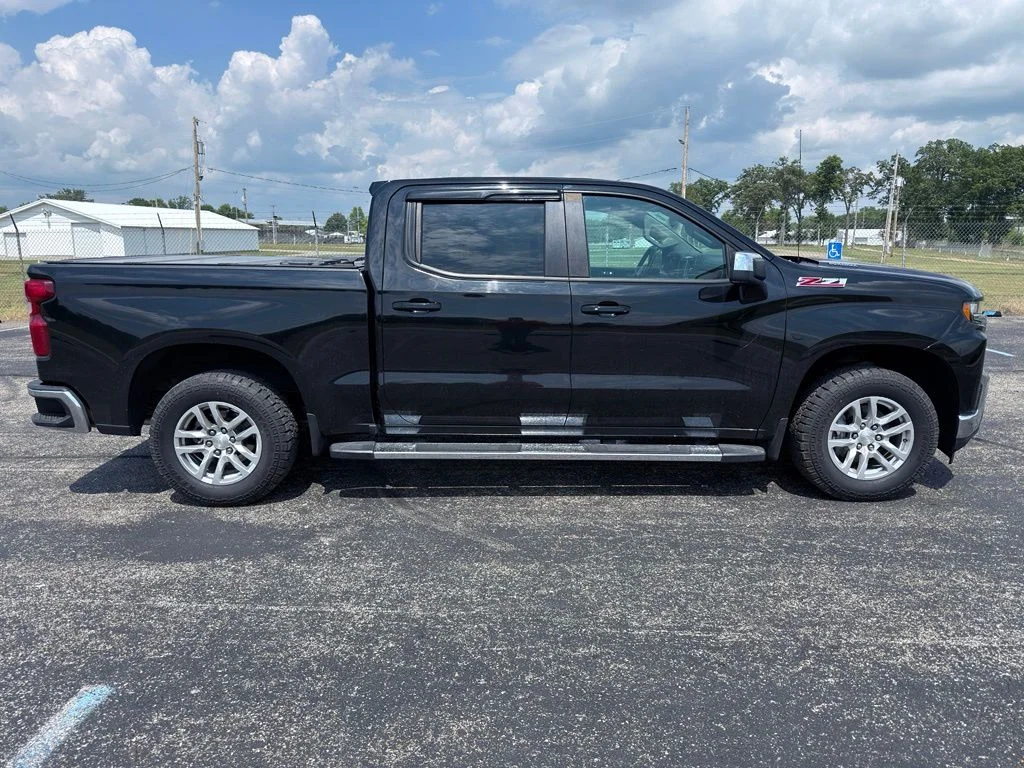 Used 2020 Black Chevrolet LT image 14
