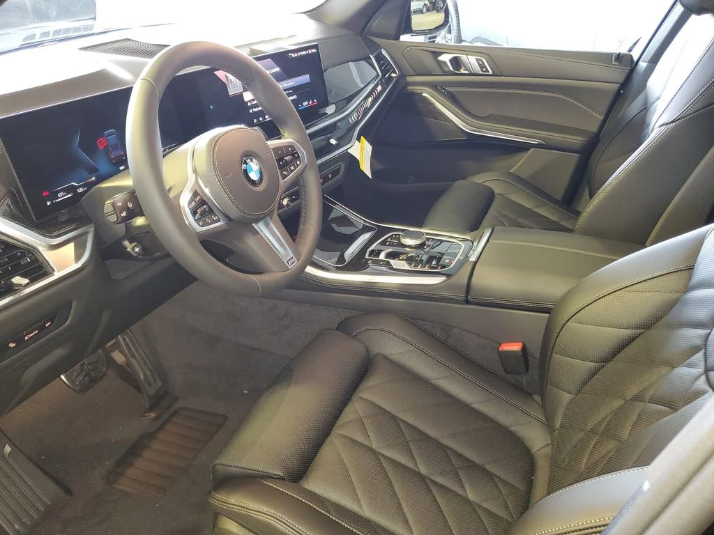 Used 2026 Black Sapphire Metallic BMW sDrive40i image 15