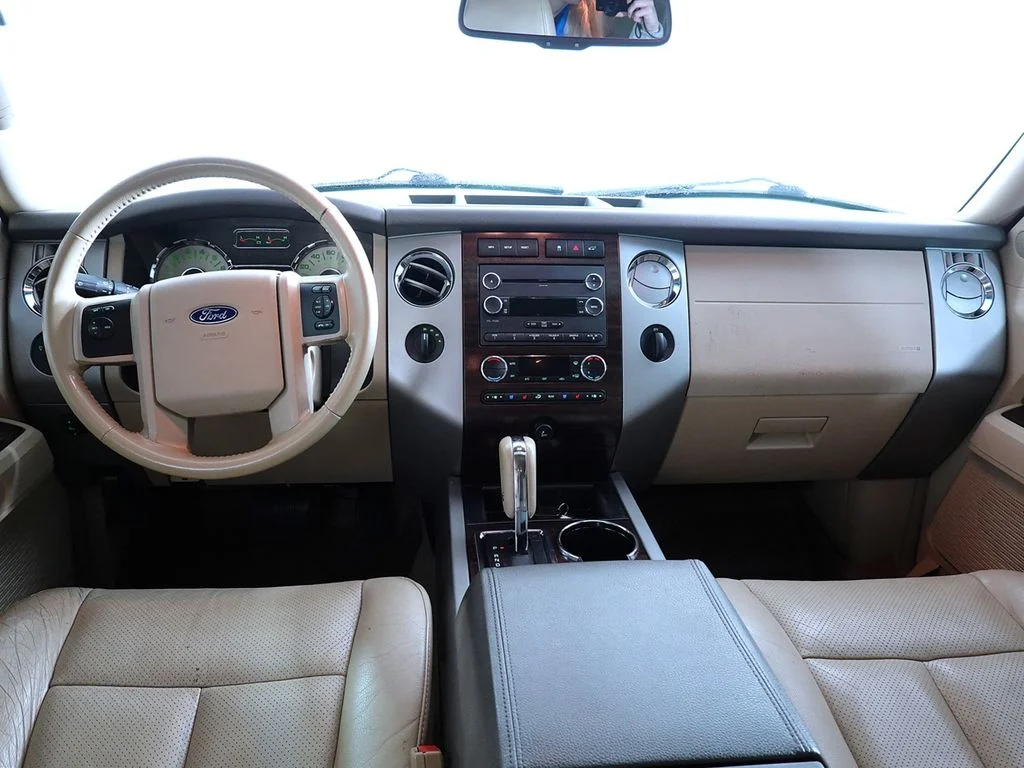 Used 2011 Ford Expedition XLT with VIN 1FMJU1J56BEF25767 for sale in Sandusky, MI