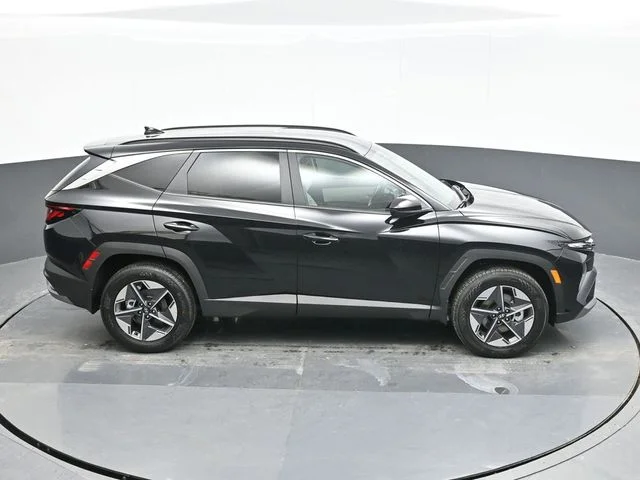 New 2026 Black Hyundai SEL image 16