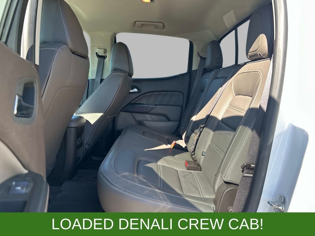 Used 2022 White GMC Denali image 16