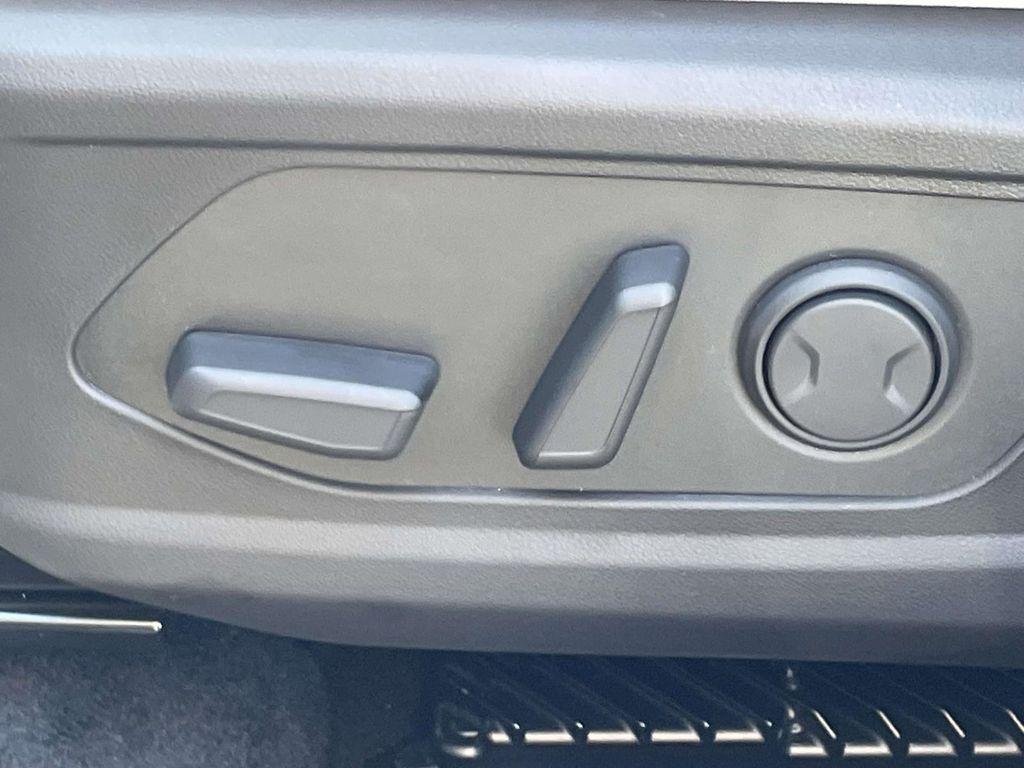 New 2026 White Hyundai Limited image 19
