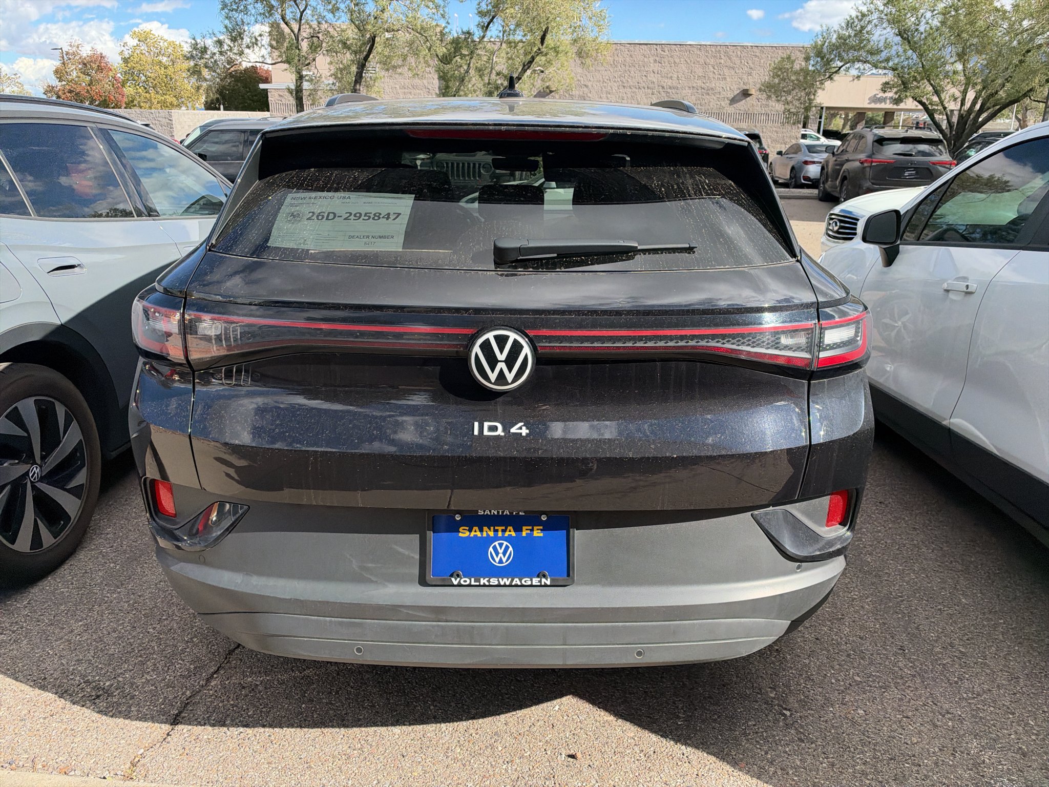 Used 2023 Deep Black Pearl Volkswagen Pro image 5
