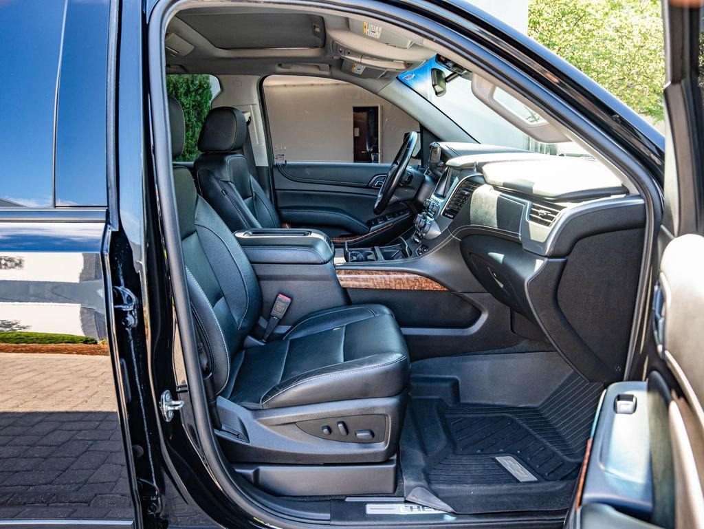 Used 2020 Black Chevrolet Premier image 40