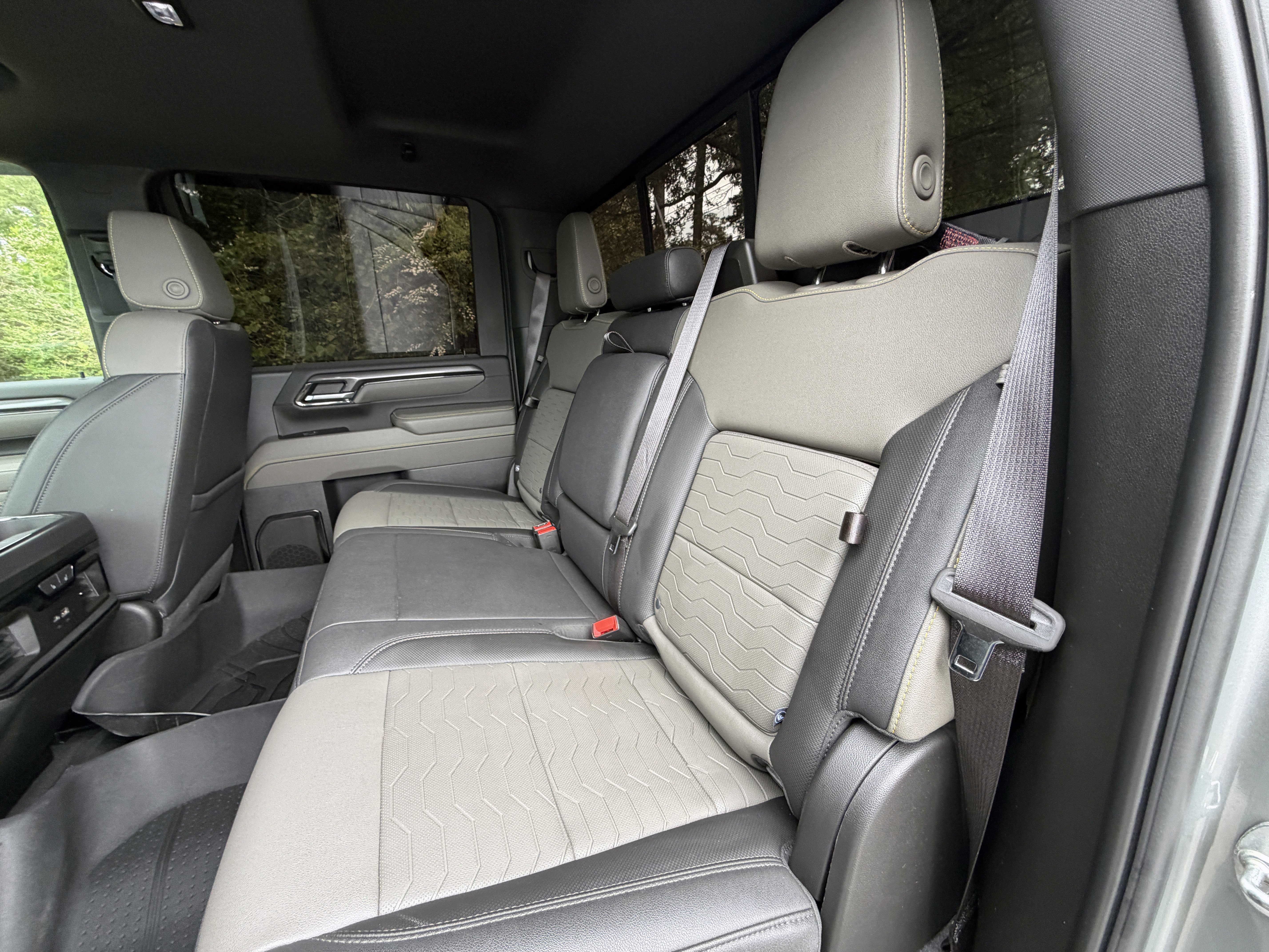 Used 2024 Sterling Gray Metallic Chevrolet ZR2 image 17