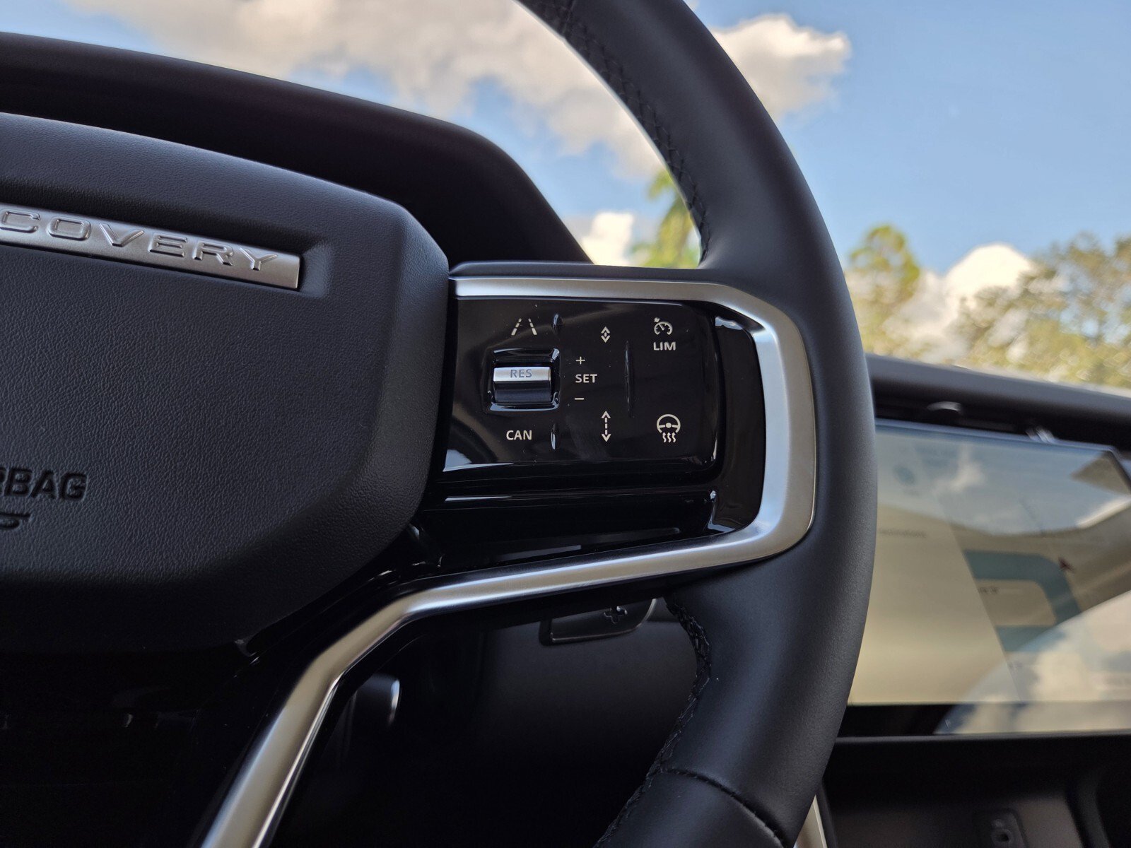 2025 Land Rover Discovery Sport S - Photo 14