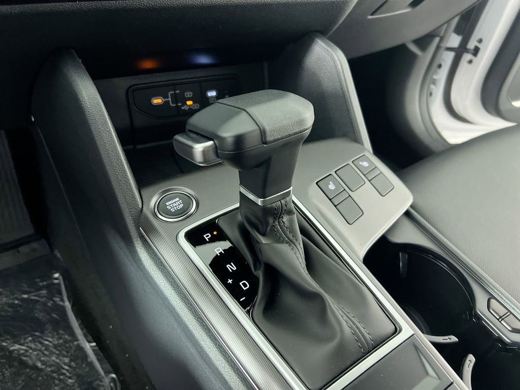 New 2026 Glacial White Pearl Kia EX image 23