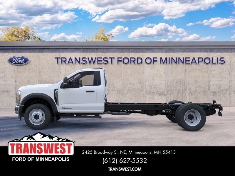New 2026 Oxford White Ford F-600® XL image 3