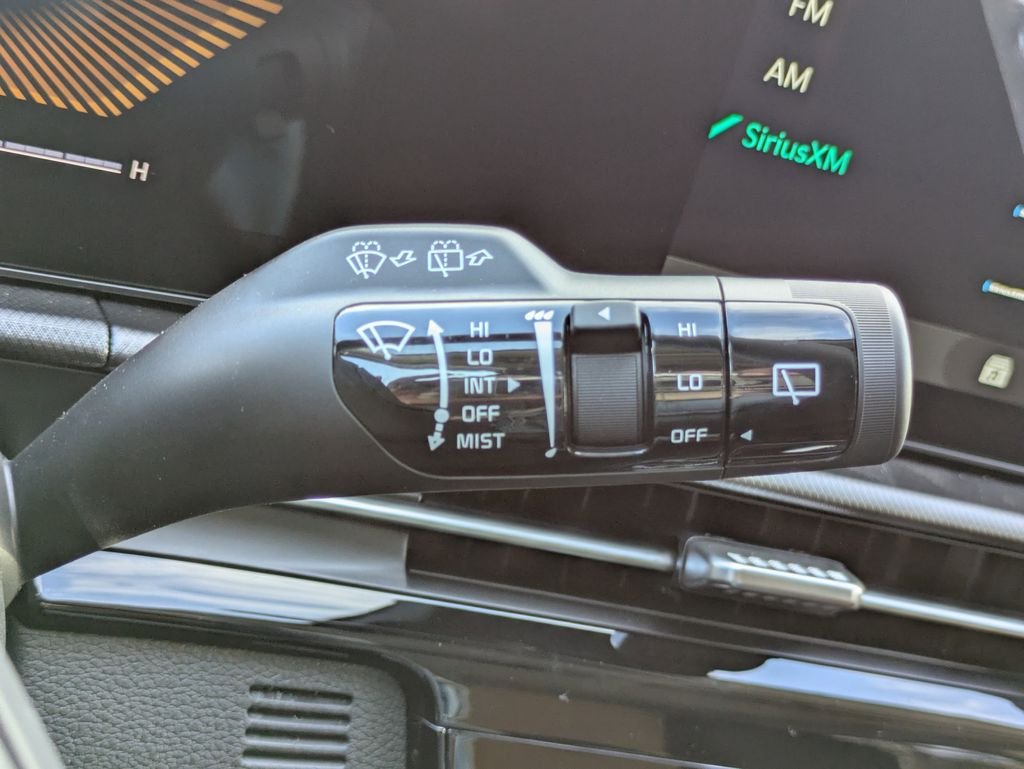 New 2026 Glacial White Pearl Kia LX image 26