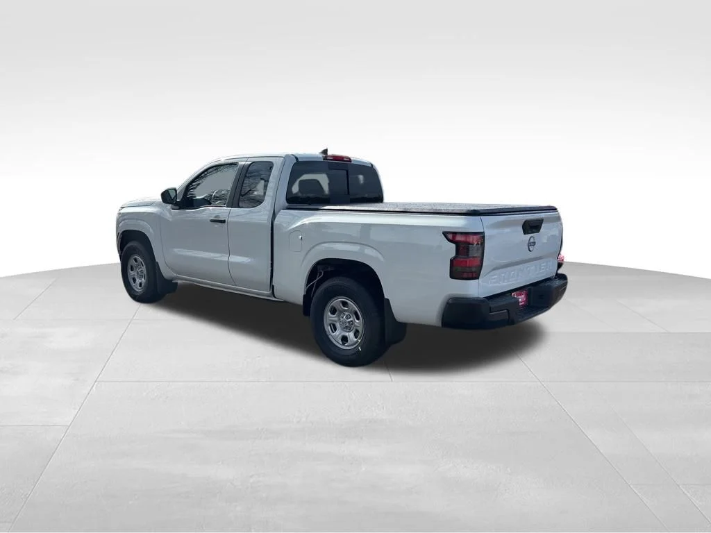 New 2026 Glacier White Nissan King Cab® S image 2
