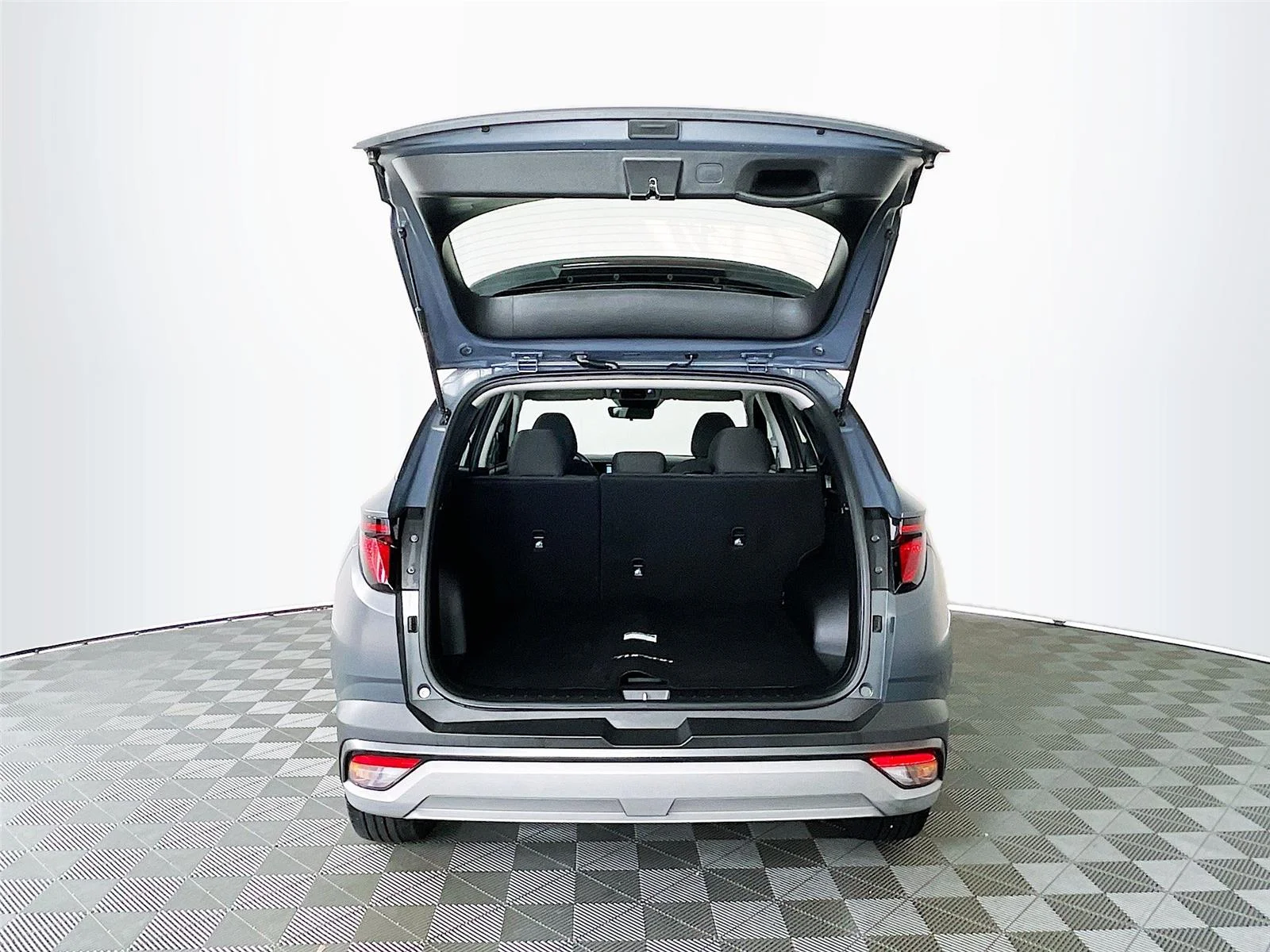 Used 2025 Ecotronic Gray Matte Hyundai SE image 26
