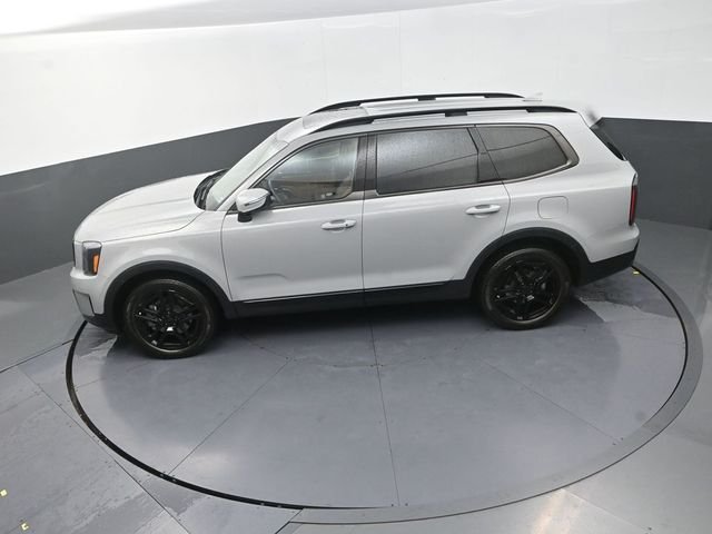 Used 2025 Gray Kia EX X-Line image 15