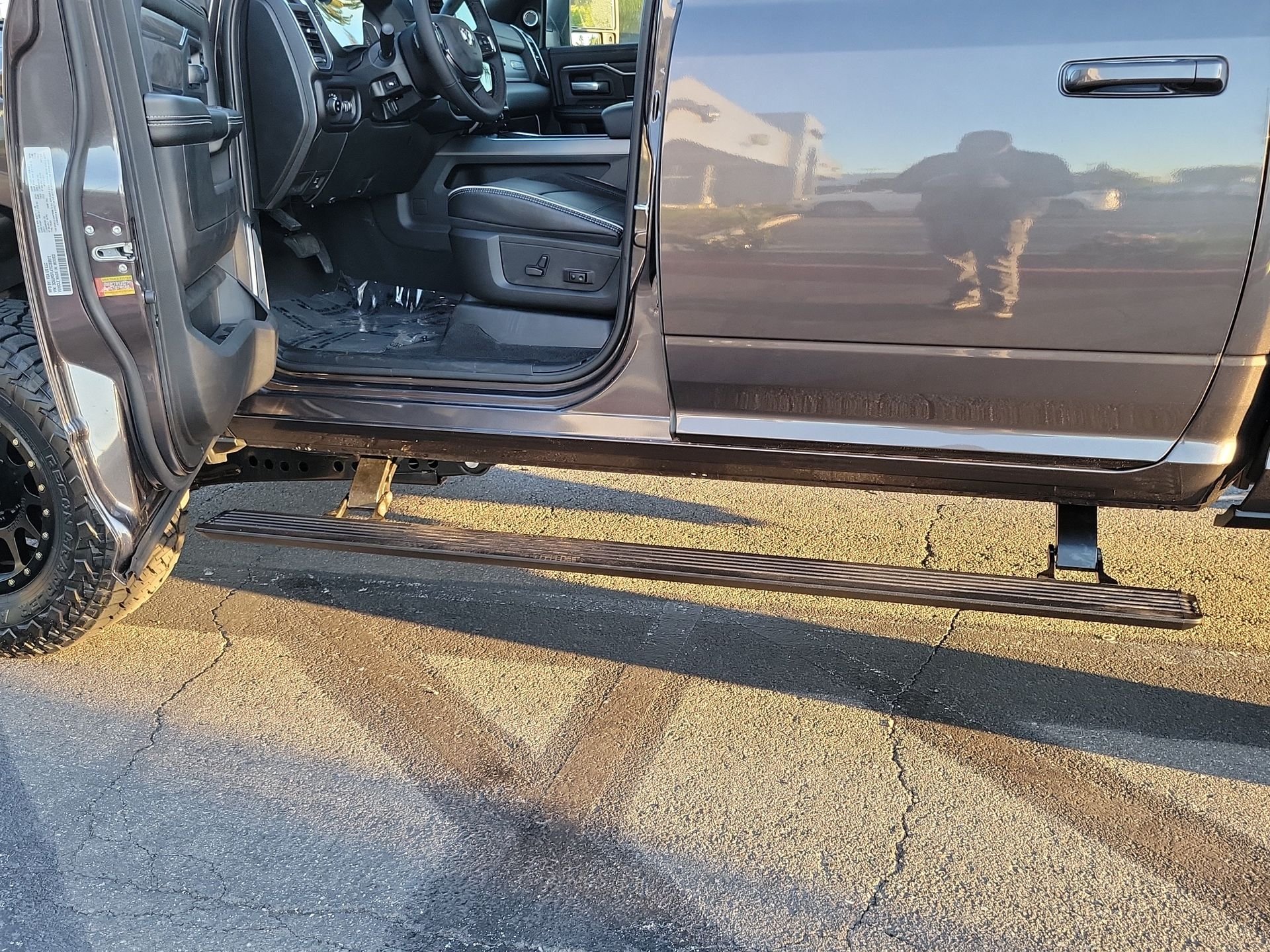 New 2026 Granite Crystal Metallic Clear-Coat Exterior Paint RAM Laramie image 14