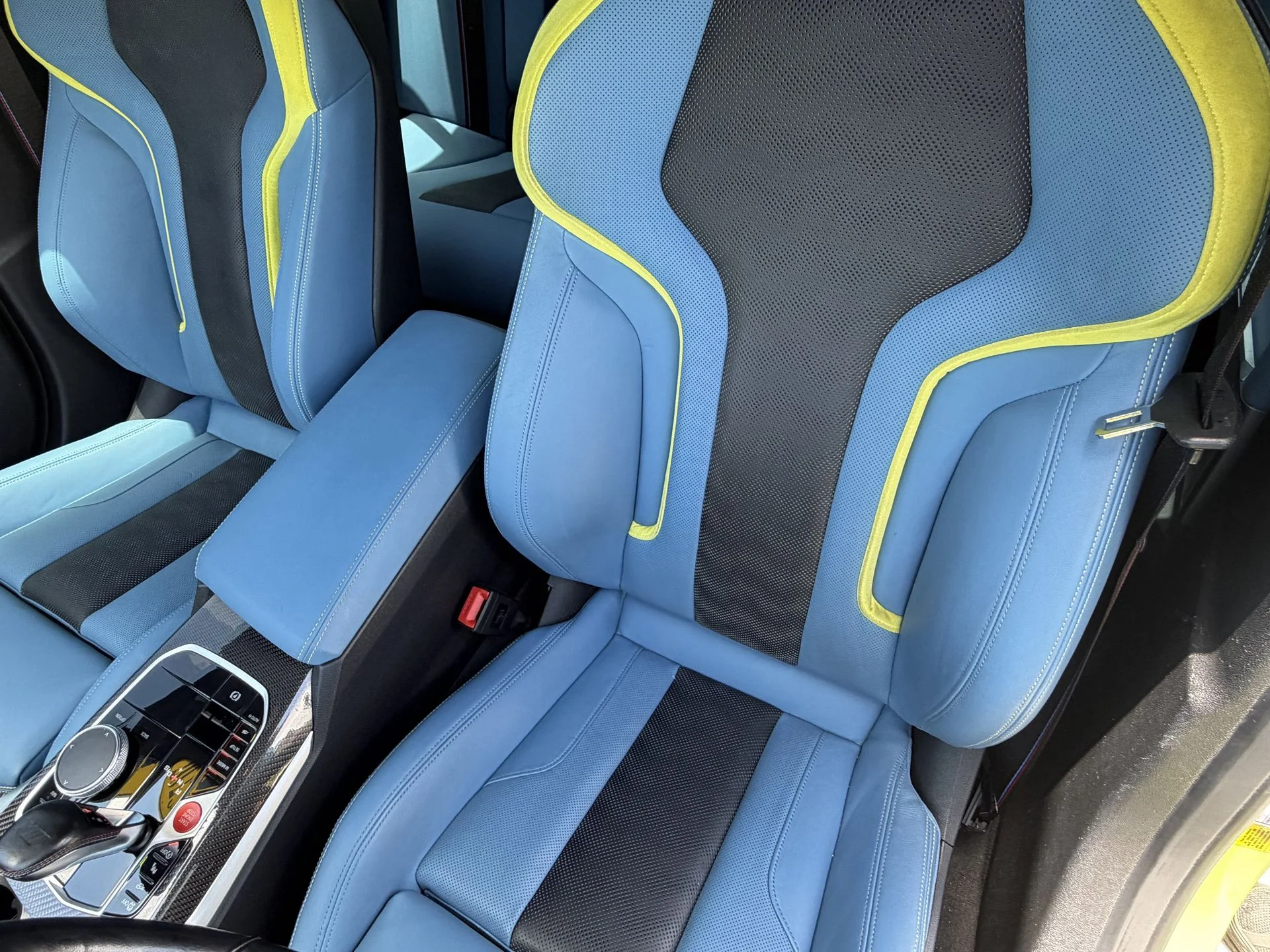Used 2023 Sao Paulo Yellow BMW Competition image 23