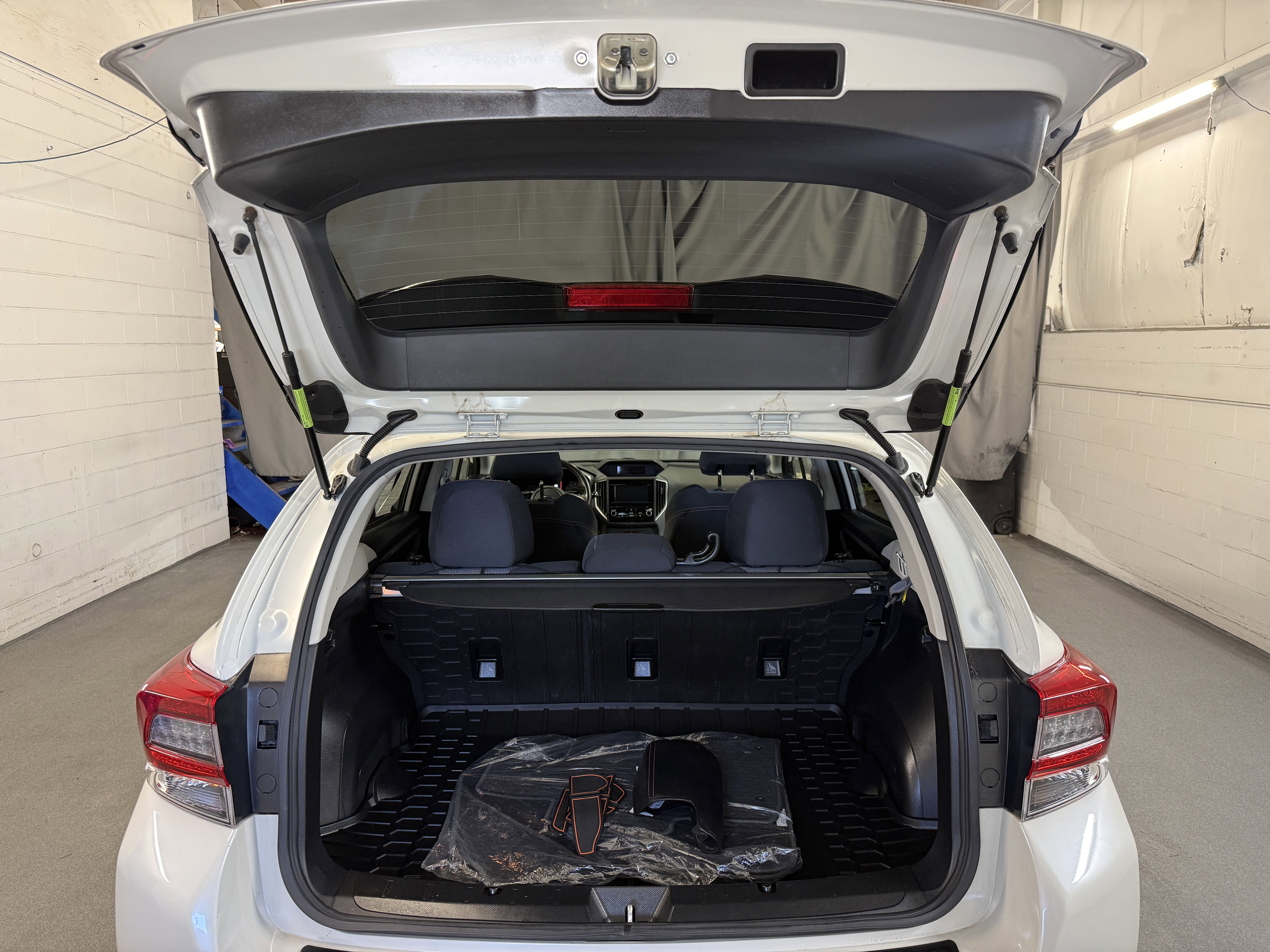 Used 2021 Crystal White Pearl Subaru Premium image 8