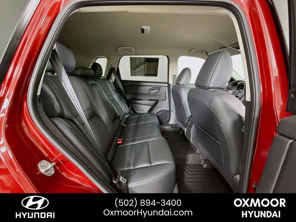 Used 2025 Scarlet Ember Tintcoat Nissan SL image 27