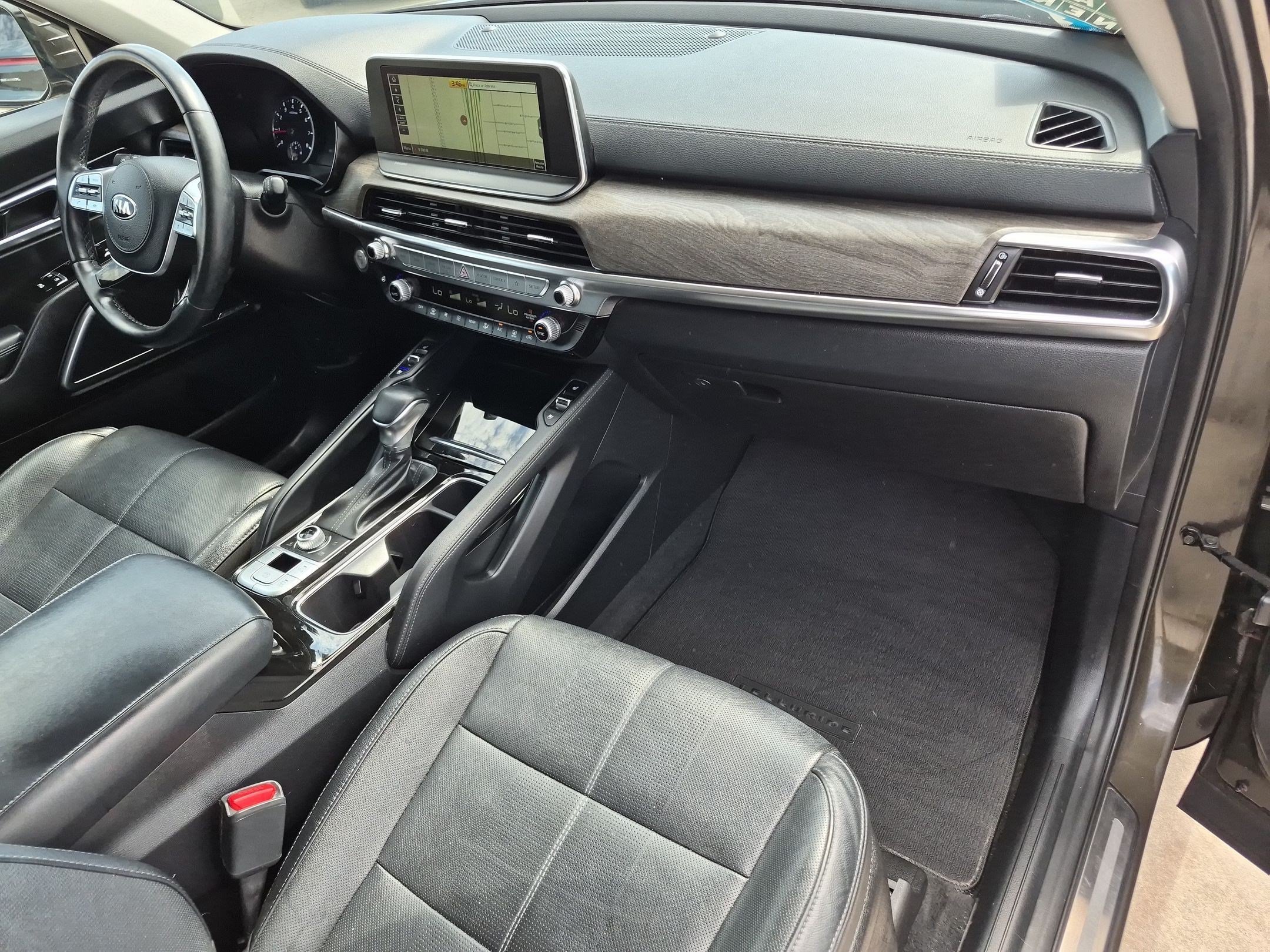 Used 2020 Dark Moss Kia SX image 32