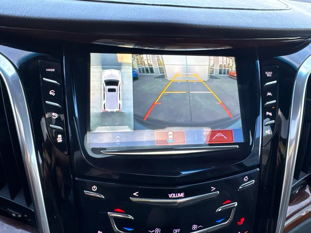 Used 2019 Gray Cadillac Premium Luxury image 21