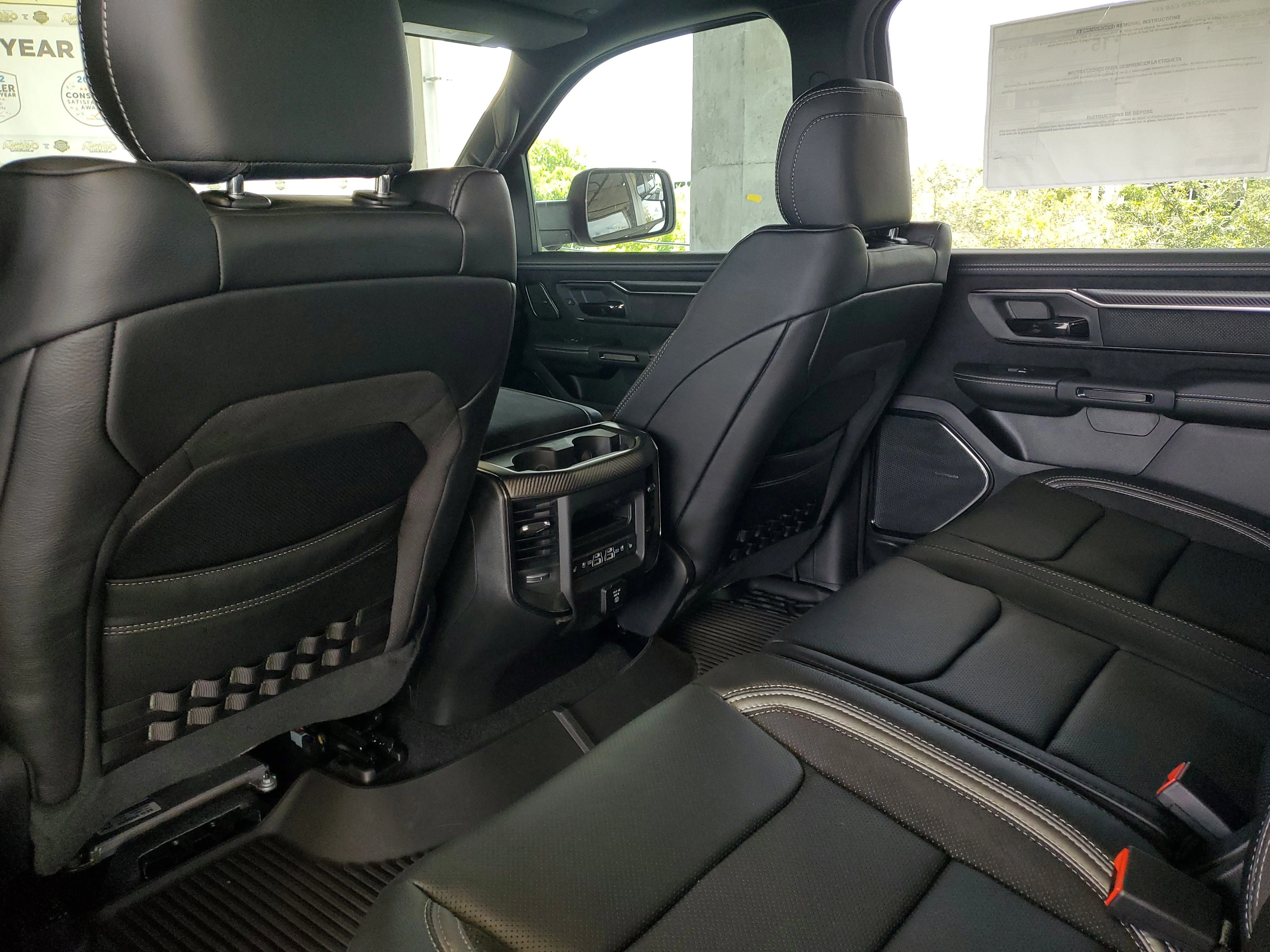 New 2026 Diamond Black Crystal Pearl-Coat Exterior Paint RAM RHO image 9