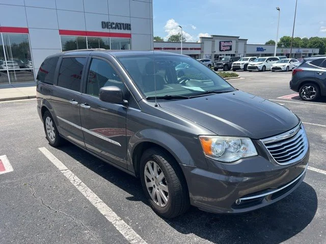 Used 2016 Gray Chrysler Touring image 9