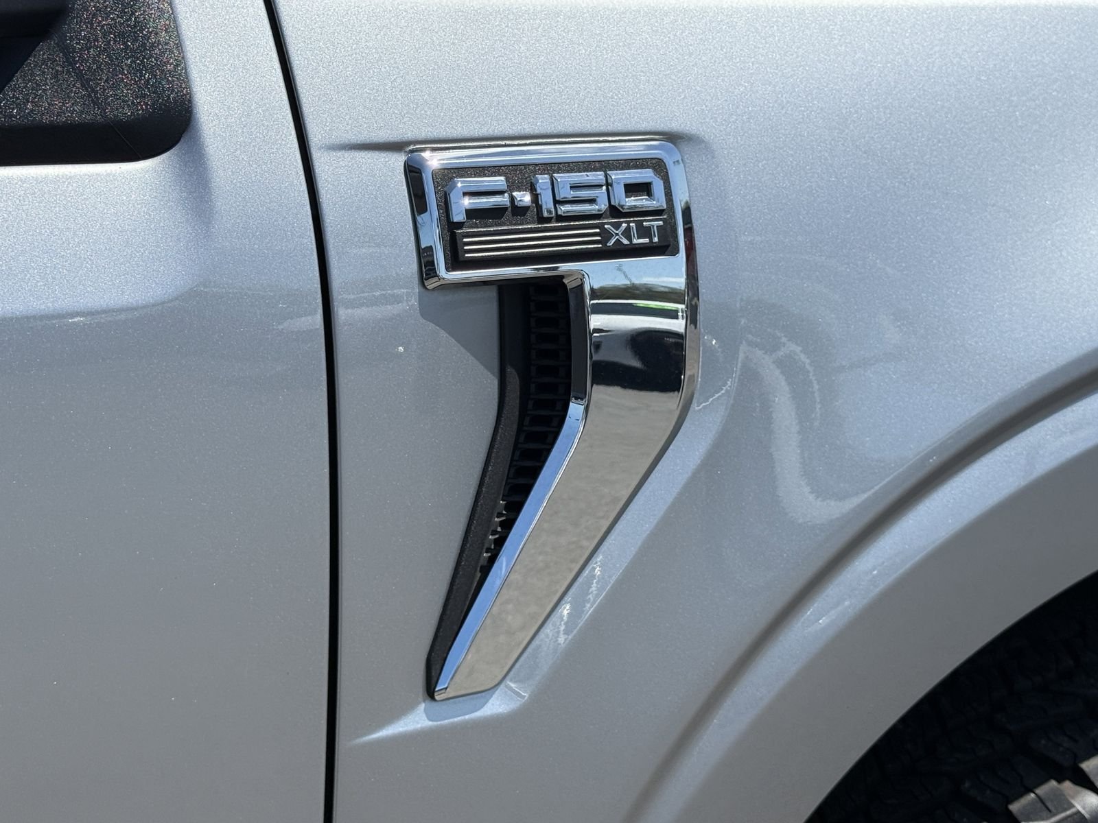 2023 Ford F-150 XLT - Photo 11