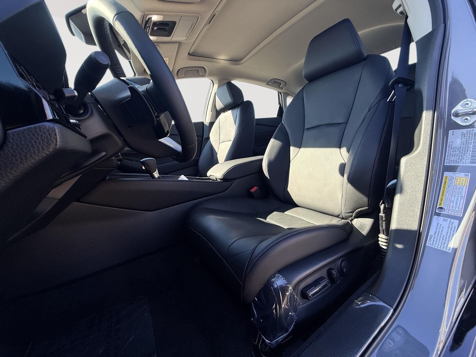 New 2026 Urban Gray Pearl Honda Touring image 14