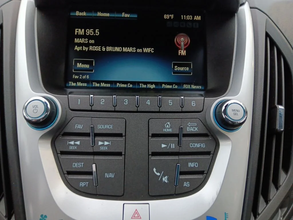 Used 2017 Black Chevrolet Premier image 20